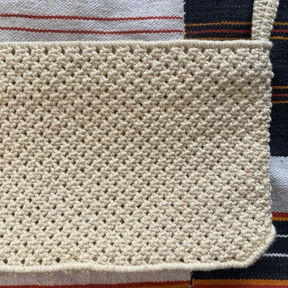 Vintage 1970’s Crochet Macrame Clutch Wristlet Handbag. Flex Frame. Never Used. - Picture 12 of 15